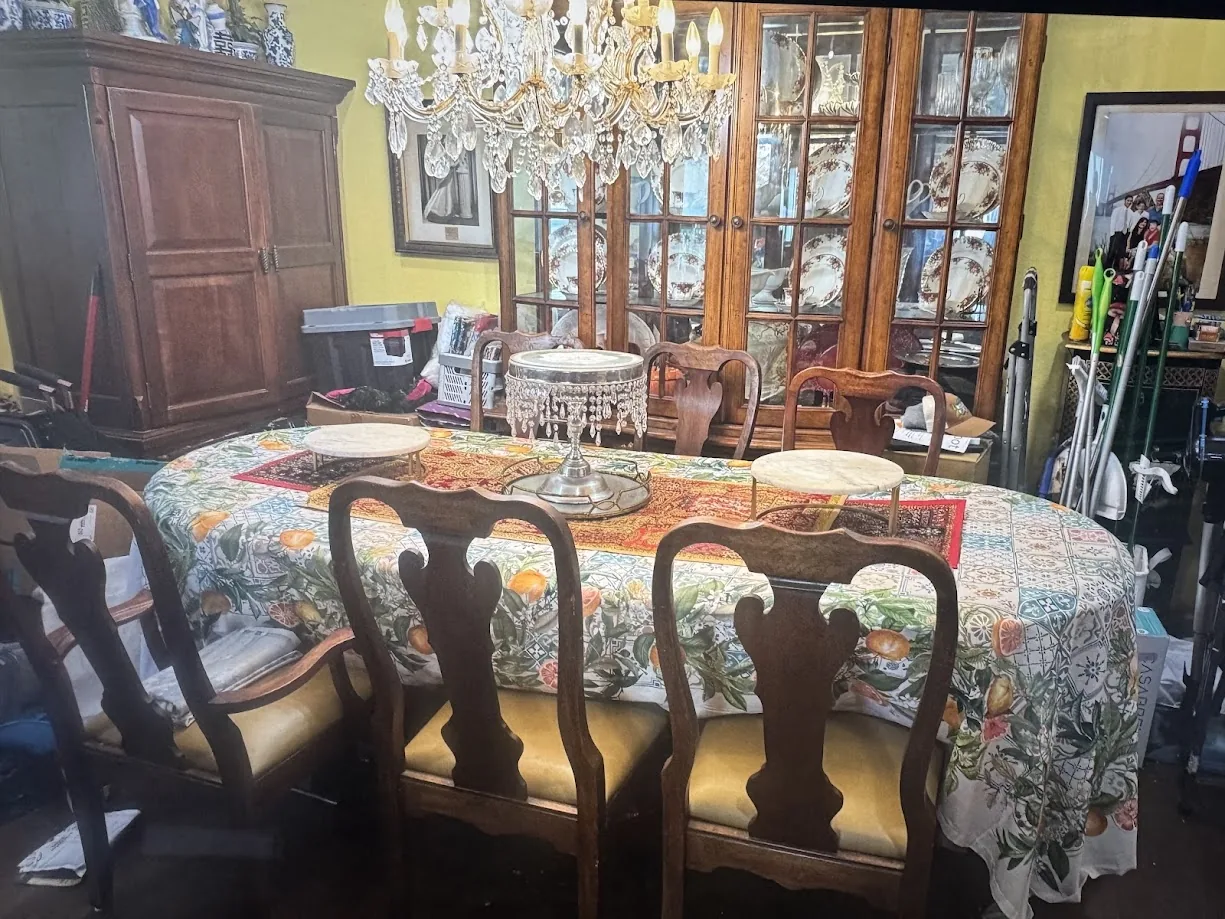 Same dining area after the DeclutterMeNow organizing project.